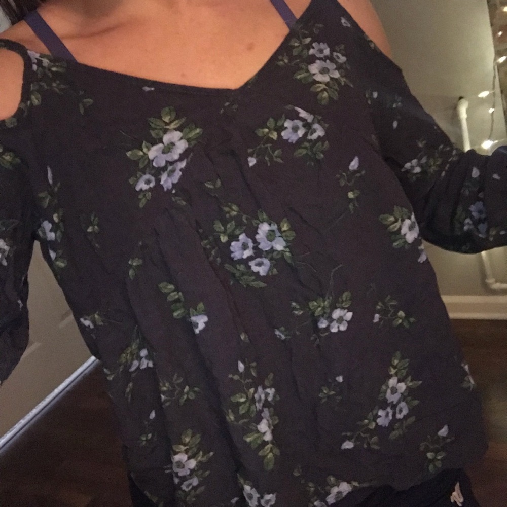 Airy adorable shirt !